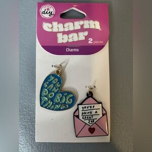 🛍️any 5 items for $15 🛍️ charm bar you can do big things & great job